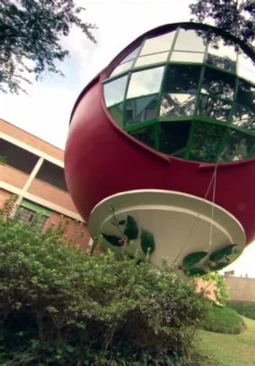 Extreme Homes S01:E04 - Mud Castle, Sphere, Cave