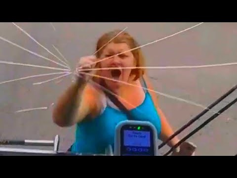 Insane Karen Smashes Bus Window And Runs Away