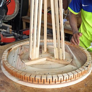 DIY Woodworking Coffee Table Making from Recycled Pallets | Woodworking TV