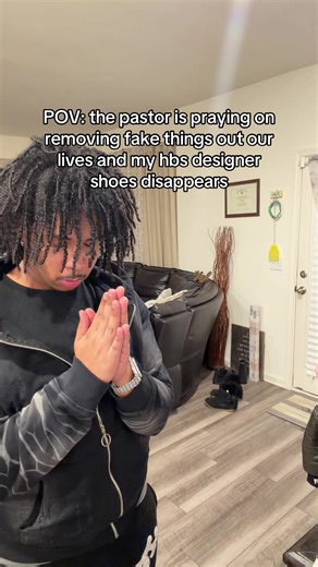 😭😭😭 | shop with @Kate Site: copshoe.ru Code: tball | #fyp #praying #fake #shoes #viral