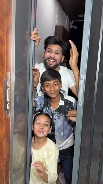 पतले होने की Machine लायी😂🤖 #youtubeshorts #shorts #family #shortvideo KKajalsoni vlogs Kajal So