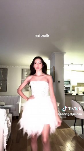 horsewalk will forever be my fav 🫶🏻 #catwalk #horsewalk #runwaywalk #runway #walk #model