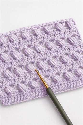 Discover this beautiful textured crochet stitch! It looks complicated, but it's actually super easy and perfect for blankets, scarves, sweaters, baby items and more. Soft, stretchy and elegant — a must-try stitch for every project! 💙✨ Daha fazla kolay ve şık örgü modeli için takip etmeyi unutmayın! 🧶💗 @EasyCrochetStitches #crochet #crochetstitch #crochettutorial #easycrochet #texturedcrochet #crochetpattern #crochetforbeginners #knittingandcrochet #handmadecrochet | Easy Crochet Stitches
