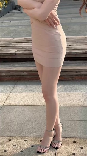 白嫩美腿玉足的美女模特敏敏 #china #chinesewoman #chinesegirl #beauty #prettygirl #model #foot #中国 #美女 #女神 #模特 #美腿 #大长腿 #玉足