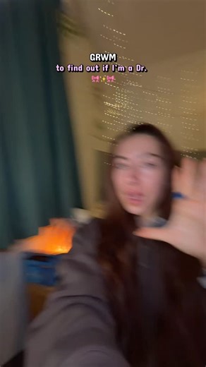 Ari ♡ on Instagram: "get ready with me to defend my PhD thesis and find out if I’m a Dr. of computer science 💅🏻🫶🏻🎀✨ #phd #phdstudentlife #womeninstem #computersciencestudent #doctorate"