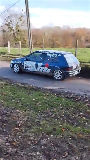 Dernier Tour, avant le passage sur le podium @ @super fans Alexandre Racinais #fblifestyle #FFSA #rally | HD rally crash