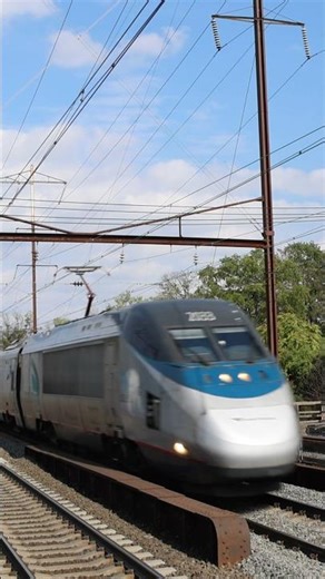 Acela 2121 hauls through Edison, NJ (9/23/2025) #shorts #fyp