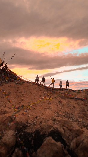 Ankit Bhatia on Instagram: "Life chalti rahegi, bss Unn chizo ke liye waqt nikalo jinse tumhe sach mein Khushi Multi hai🫶"