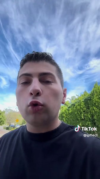 Time for the Christmas Lights on Audi R8