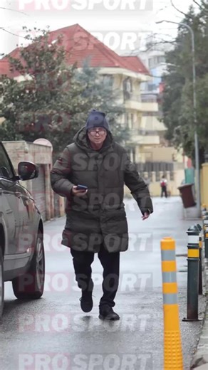 ProSport on Instagram: "Dan Petrescu, vizibil afectat de tratament! Primele imagini din 2026 arată cât a slăbit antrenorul. #danpetrescu #exclusiv #fotbal #fyromania #prosport"