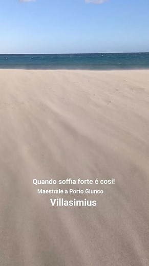 Tutto lo aspettano nelle calde giornate d'estate ! Ma quando soffia forte é cosi! Maestrale nella spiaggia di Porto Giunco a Villasimius #fblifestyle #villasimius #maestrale #sardegna #villasimius360 #portogiunco | Villasimius360