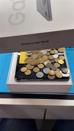 Cliente enviou este tablet S9 FE para reparo e algumas moedas para fazer o pagamento #manutencaodecelular #reparodecelular #tablet