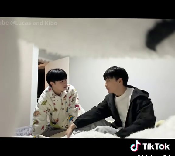 poor Kibo was so excited to play with Lucas but was sad when Lucas didn't play along with him 😭 even though Lucas was pranking Kibo he kinda broke out of character 😅 he couldn't resist his piggy's cuteness 🤭🤌#prank #bl #fyp #lucasandkibo