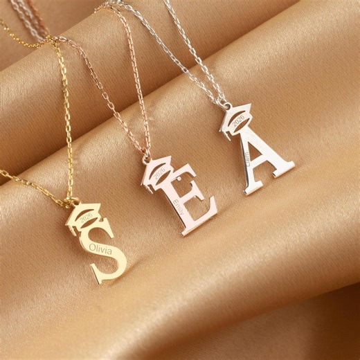 Personalized Graduation Initial Necklace, Class of 2026 Pendant, Square Academic Cap Necklace, Letter Necklace, 2026 Graduation Gift - Etsy