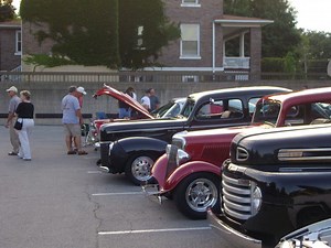 Cruise Downtown For Classic Cars