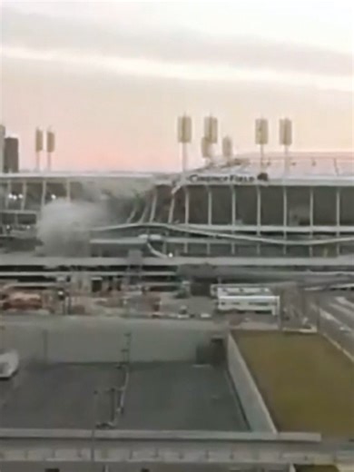 Today In 2002: Cinergy Field -aka- Riverfront Stadium is imploded - Home of the Cincinnati #Reds 1970-2002! #MLB #Baseball #Ballpark #Cincinnati #Ohio #Riverfront #Implosion #History