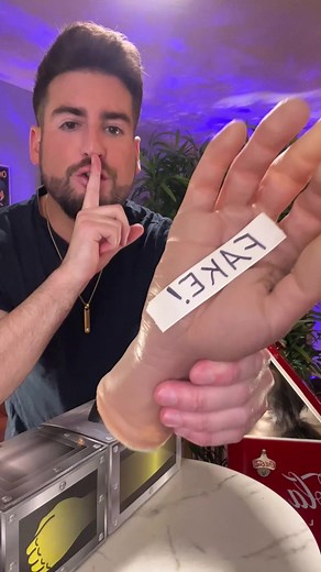 NASA Wrist Stretcher REVEALED - #magician #magic #illusion #learnmagic | andre.armenante