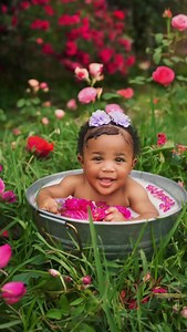 4K views · 49 reactions | Drop a  if you would actually watch me edit this live on zoom from start to finish (1hr) ✨ some of the editing was actually done on my iPhone! I just added the flowers in using a cheap software! I’m thinking about hosting a live Edit With Me class  Should I? #editing #editclass #webinár #teaching #onlinecourse | Kyiera Nishele | Facebook