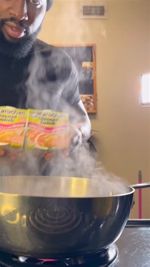 BadBwoy Kitchen on Instagram: "Quick budget friendly meal… Ramen with eggs and sausages🔥 #badbwoykitchen"