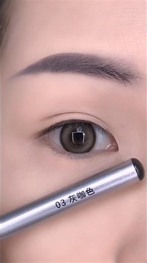 Perfect Natural Eyebrows Using an Eyebrow Pencil | Beginner-Friendly Eyebrow Tutorial#shorts#eyetips