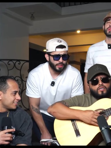 Los chicos que lloran #tonyaguirre #chats #ozz ##acaentrenozz #loschicosquelloran
