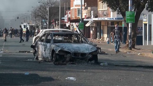 Video. South Africa: violence and looting in KwaZulu-Natal and Johannesburg