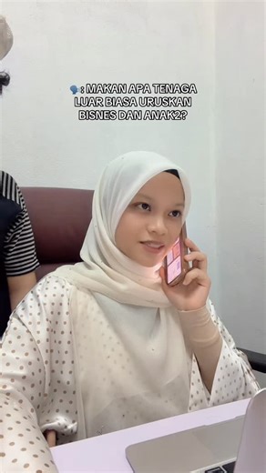 Khadijah Lukman | Autism Mom Healing on Instagram: "Mommies yang selalu penat, lesu badan sampai otak stress tahap takleh bincang - jangan tunggu lama2 sampai burnout Ambil vitamin, energy booster and unwind your stress. Buat something that makes us feel happy and recharged 🔋 Ddy sendiri tak miss ambil Vivix. Sangat2 membantu Ddy to give my best in everything i do U can do it too, mama. Jom start ambil Vivix harini. In shaa Allah mesti akan rasa lebih sihat dan baik dari hari2 sebelum ni 🫶🏻 N