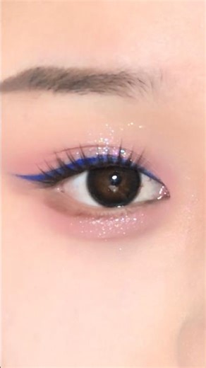 Dreamy Klein Blue Diamond Eye Makeup ✨ High-Saturation Blue Eyeshadow Tutorial | Beginner Friendly