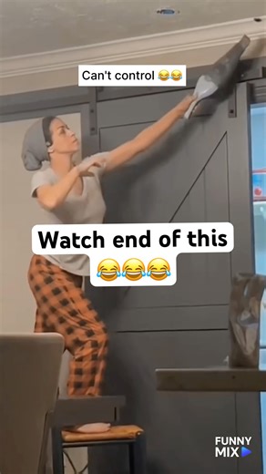 Can't control 😂😂#funnyvideo #viral #comedy