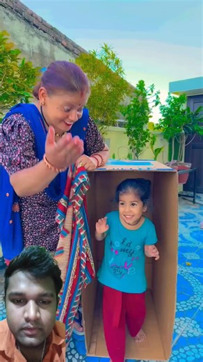 Introducing the "VitaWear SmartBand," a next-generation wearable gadget🎉