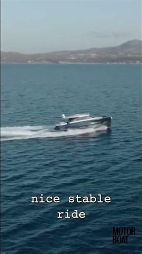 Ripping along on the new Solaris Power 60... #boatlife #boating #motorboatyachting #boatlifestyle