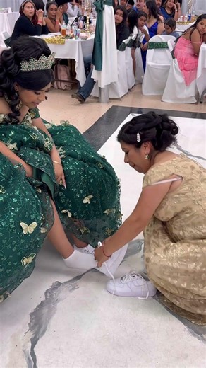 Las quinceañeras de hoy tienen gustos diferentes. #quinceañera #regalosunicos