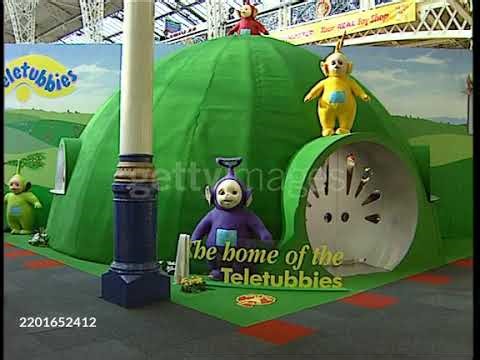 Teletubbies display 1997/6/8/9? Vintage footage UK