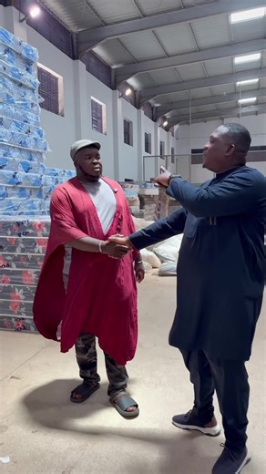 Vidéos de Fofy industrie Madiba (@fofyindustrie.com) au sujet de papy comédien