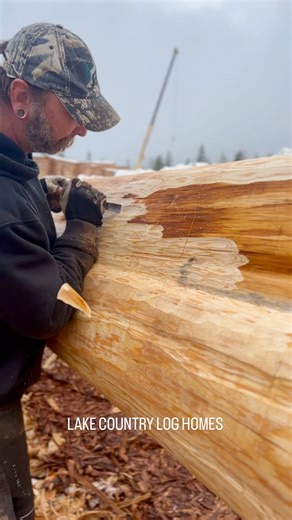 Lake Country Log Homes - LCLH on Instagram: "Building process of a Handcrafted Post and Beam Log Home built with Western Red Cedar Flared Character Logs. #loghome #buildingyourdreamfromnature #woodworking #loghouse #blockhaus #luxuryhomes #timber #wood #log #mountainhouseliving #chaletstyle #farmhouse #rusticluxury #dreamhome #cozyliving #loghomelife #loghomebuilding #loghomebuilders #loghomedesign"