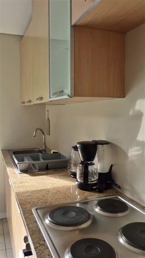 Cozy 3 Sleeper Flat for Rent in Salt River, Cape Town