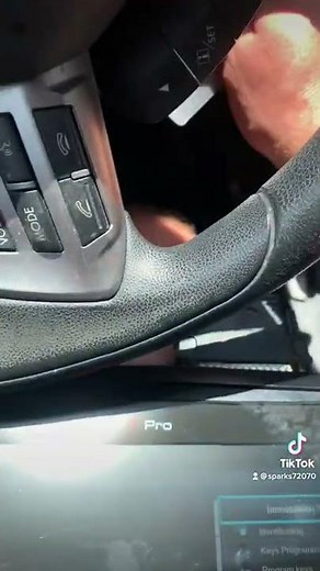 Programming new Subaru Forester remote key #allockandkeyco #locksmithlife #stl #work