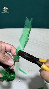 589K views · 7.5K reactions | White petal flower gawa mula sa 7up bottle at zonrox bottle best out of waste reuse reduce recycle @followers | Plastic Bottle and Paper Artwork.best for Display | Facebook