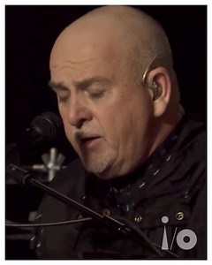 The third track released from i/o on the worm moon, 7th March was 'Playing for Time’. "Playing for Time is a song that I have been working on for a long time. It's been an important song for me. It's about time, mortality and memories and the idea that each of us has a planet full of memories which get stashed inside the brain." - pg 'Mes voeux (avec nos cheveux)' which translates to My vows (with our hair) is an art piece by Annette Messager Listen / Buy the music from i/o https://lnk.to/PG21 |