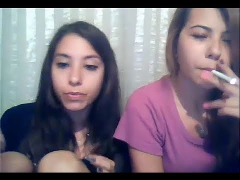 Smoking Sisters