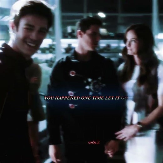 What if Thawne standing here like this for real... #theflash #flash #short #shorts