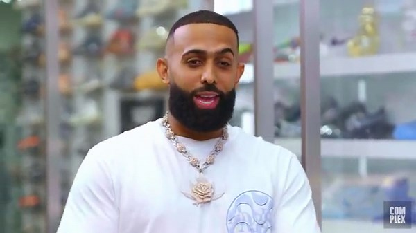 Eladio Carrión goes sneaker shopping with Complex