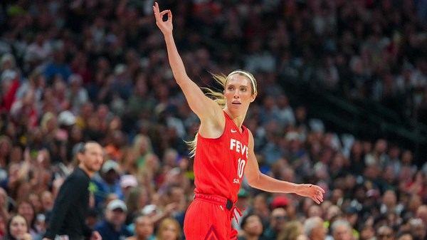 Fever re-sign guard Lexie Hull following career season
