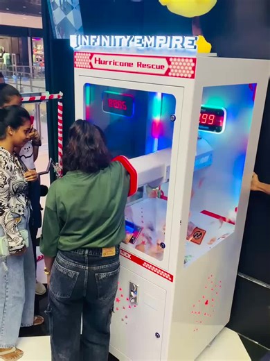 Exploring Infinity Empire Store for the First Time