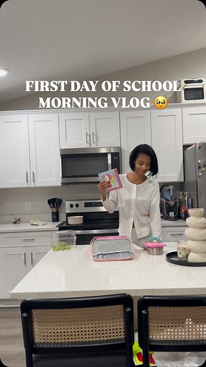 1.1K views · 34 reactions | FIRST GRADE? Yes I cry every first day凉 Chat am I getting old??? #momlife #schoolmorning #fypppppppppppppppppppppppppppppppppppppppppppppppppppppppppppppppppppppp | Kmarshay | Facebook