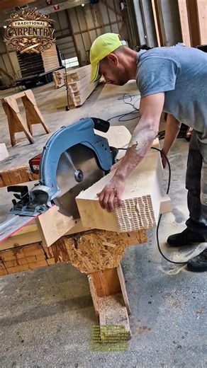 Massive Beam Cut in Seconds! #woodworking #construction #carpentry #tools