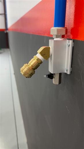 American Precision Engineering on Instagram: "Have you seen quick disconnects like this before? Easy to use with one hand. #shoplife #machineshop #airlines #compressor #brassballs #apebuilt"