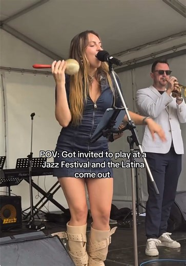 Nacida Latina, Latina en tarima! So much fun playing with my riends from Arandu band ✨✨✨ #latinjazz #australia #independentartist #jazzfestival