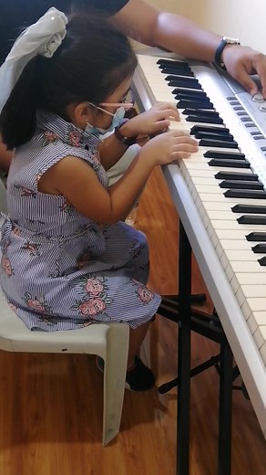 KEYBOARD LESSONS 🎵 * 12 Sessions (3 mos.) * Face to face * Once a week * One on One * 50 mins. per session | Araneta Performing Arts Center