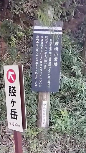 追想、青い三角定規📐「太陽がくれた季節」。1972年レコード大賞新人賞受賞。1973年解散、2008年再結成。その間2006年に男性メンバーの高田真理さんが亡くなられています。